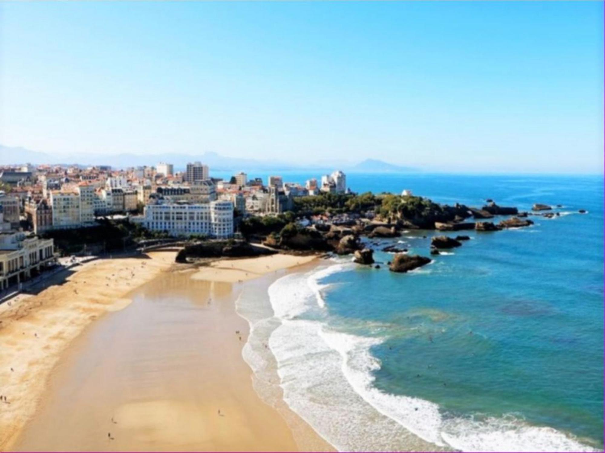 Studio Front De Mer Avec Piscine Et Balcon A Biarritz - Fr-1-3-412 Exteriör bild