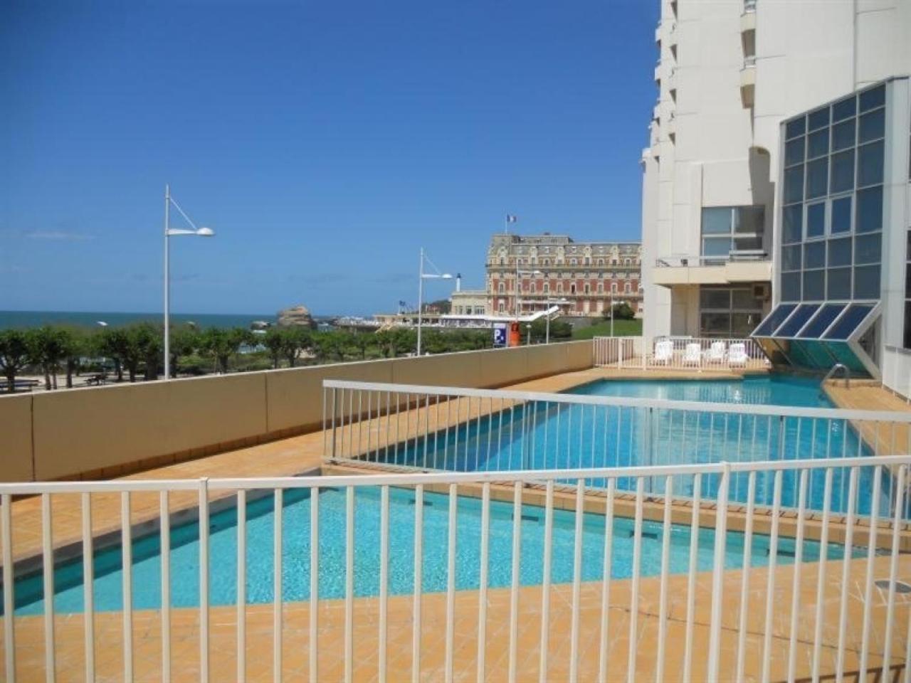 Studio Front De Mer Avec Piscine Et Balcon A Biarritz - Fr-1-3-412 Exteriör bild